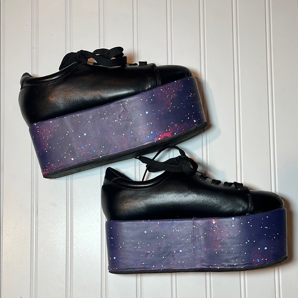 Hot Topic Black Platform Sneakers with Galaxy Print